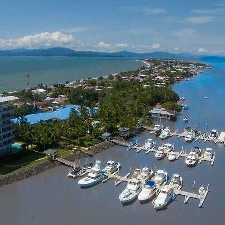 Puerto Azul Hotel Y Club Nautico Chacarita Exteriör bild